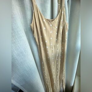 3/$15🦋 Old Navy Tan / Cream Polka Dot Maxi XL Tall